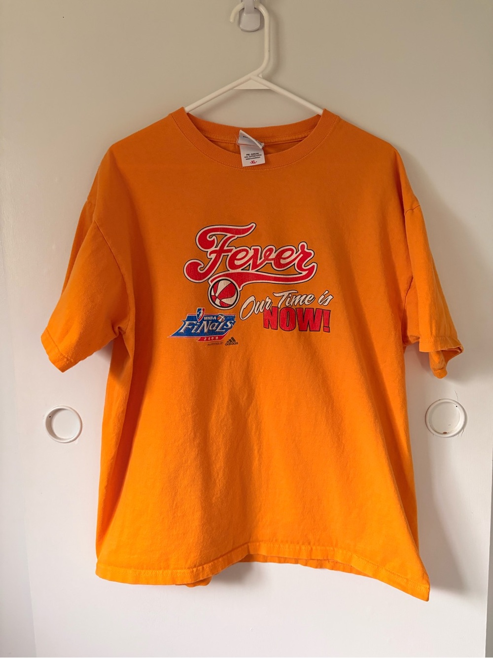 Men’s vintage yellow 2009 WNBA finals t shirt Indiana Fever size XL